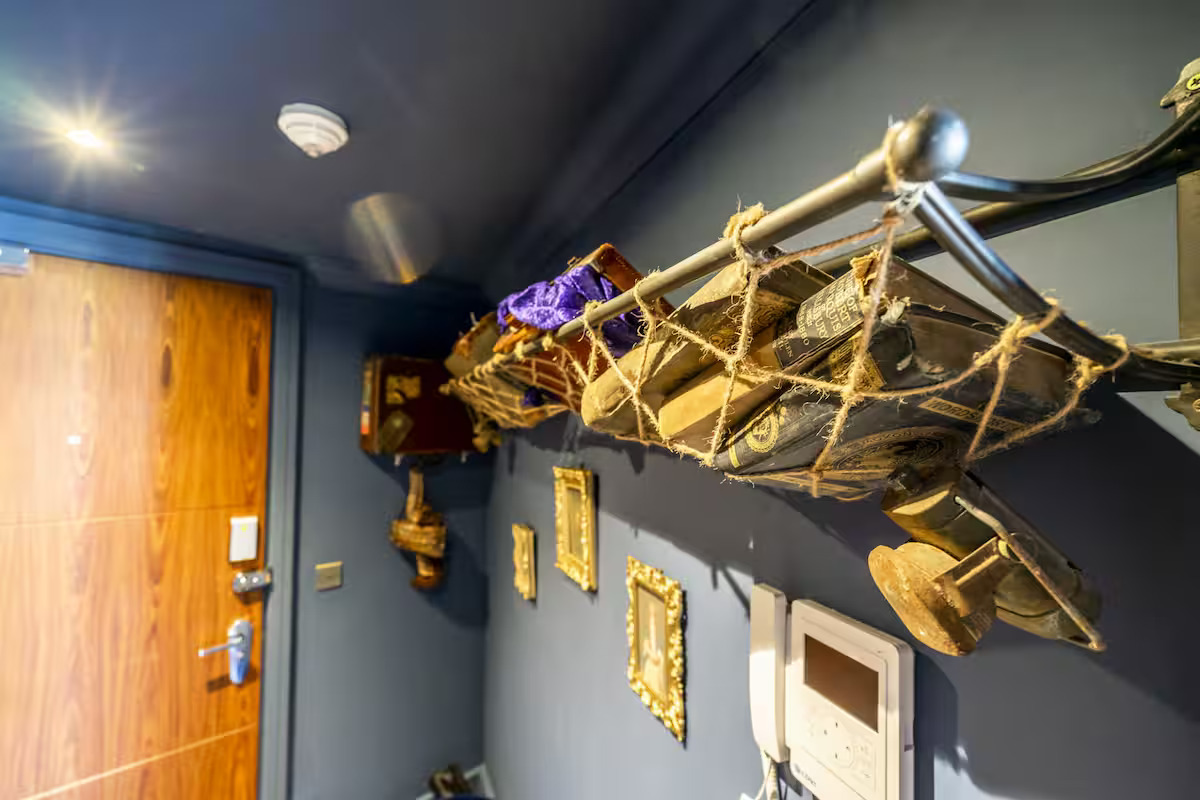 The Enchanted Chamber | holiday letting provider York gallery image 14