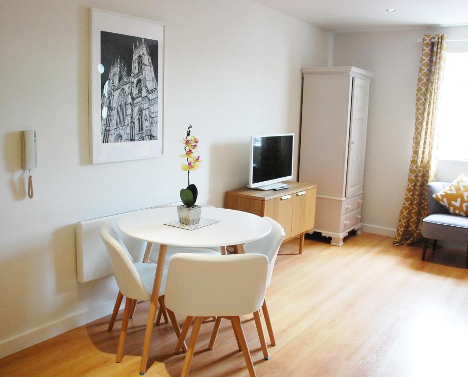 River View | holiday letting provider York gallery image 4