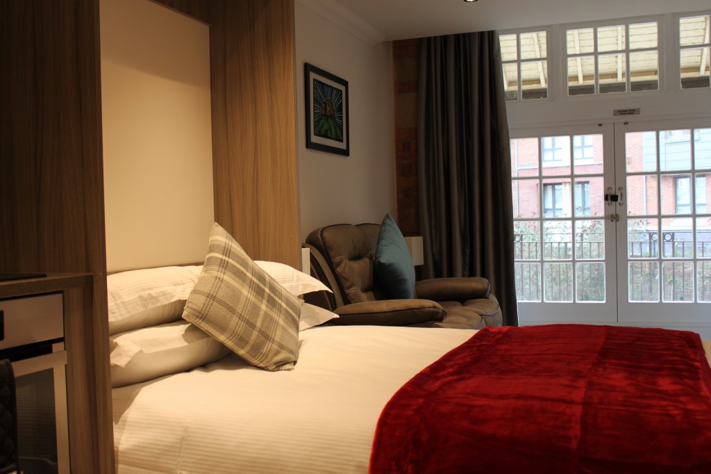 Waters Edge at Cocoa Suites | holiday letting provider York gallery image 8
