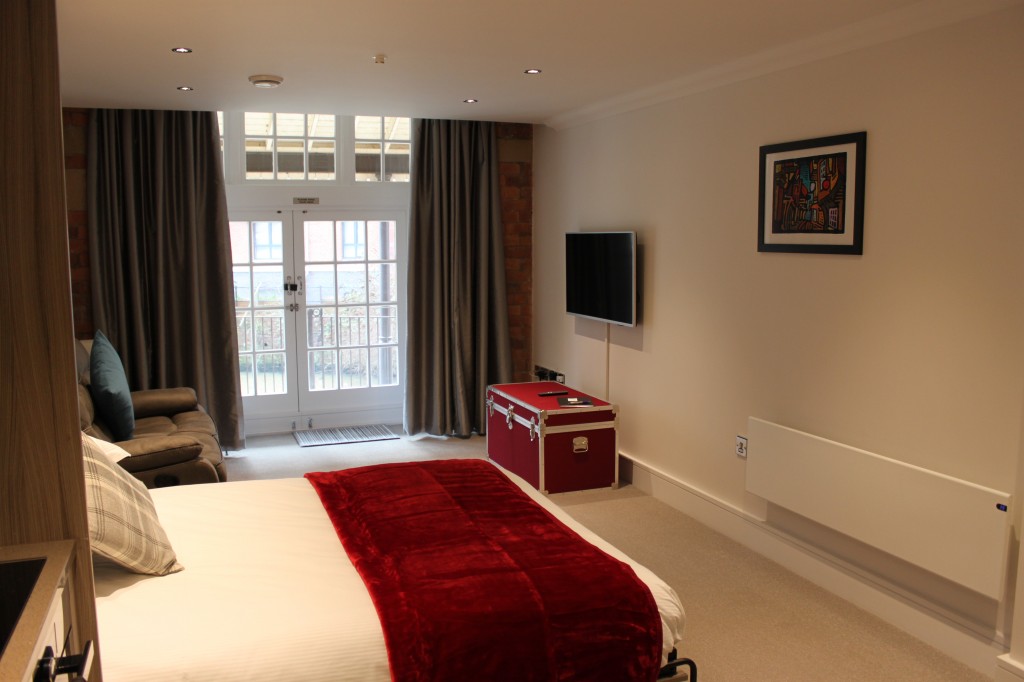 Waters Edge at Cocoa Suites | holiday letting provider York gallery image 6